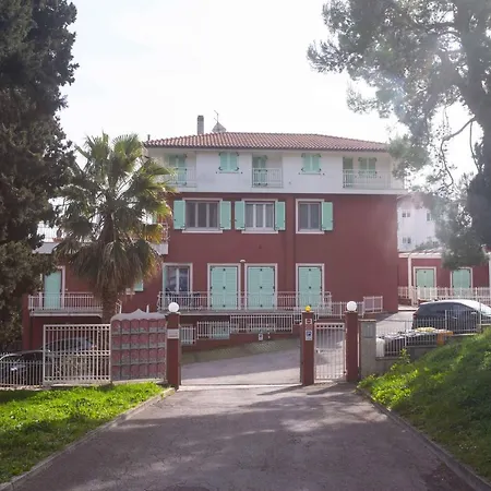 S14 - Sirolo, Nuovo Trilocale Con Giardino Apartament
